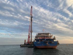Quality Offshore Bottom Feed Vibroflot Construction For Harbor Basin 200000 Ton Channel Project wholesale