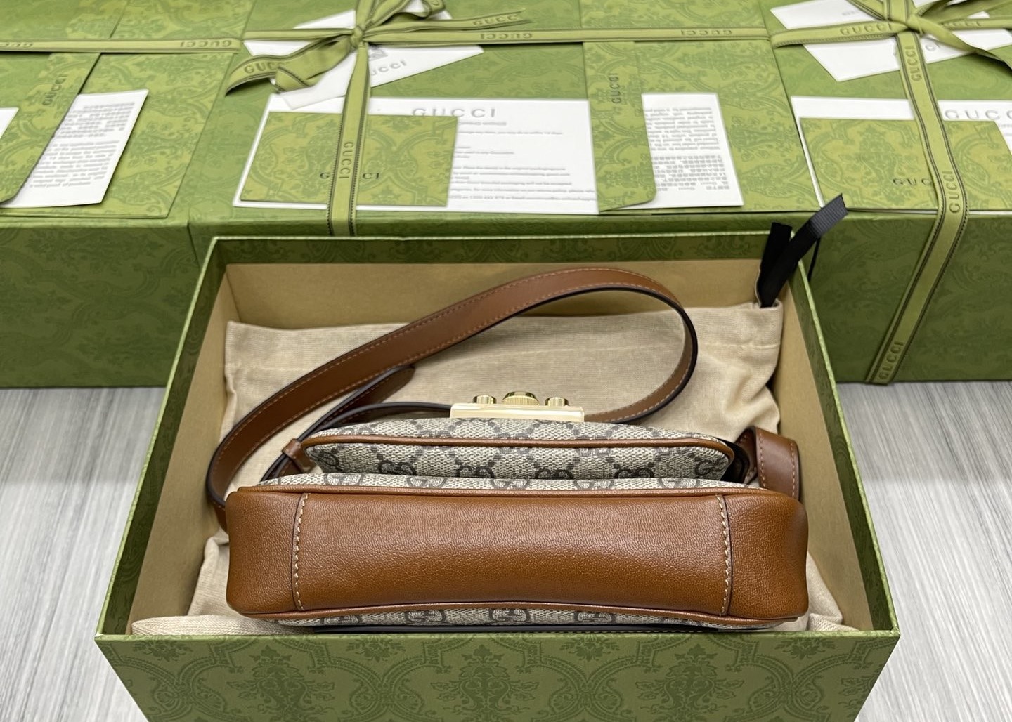 Color Matching Padlock Messenger Bag 21cm Length From Point Collection Design