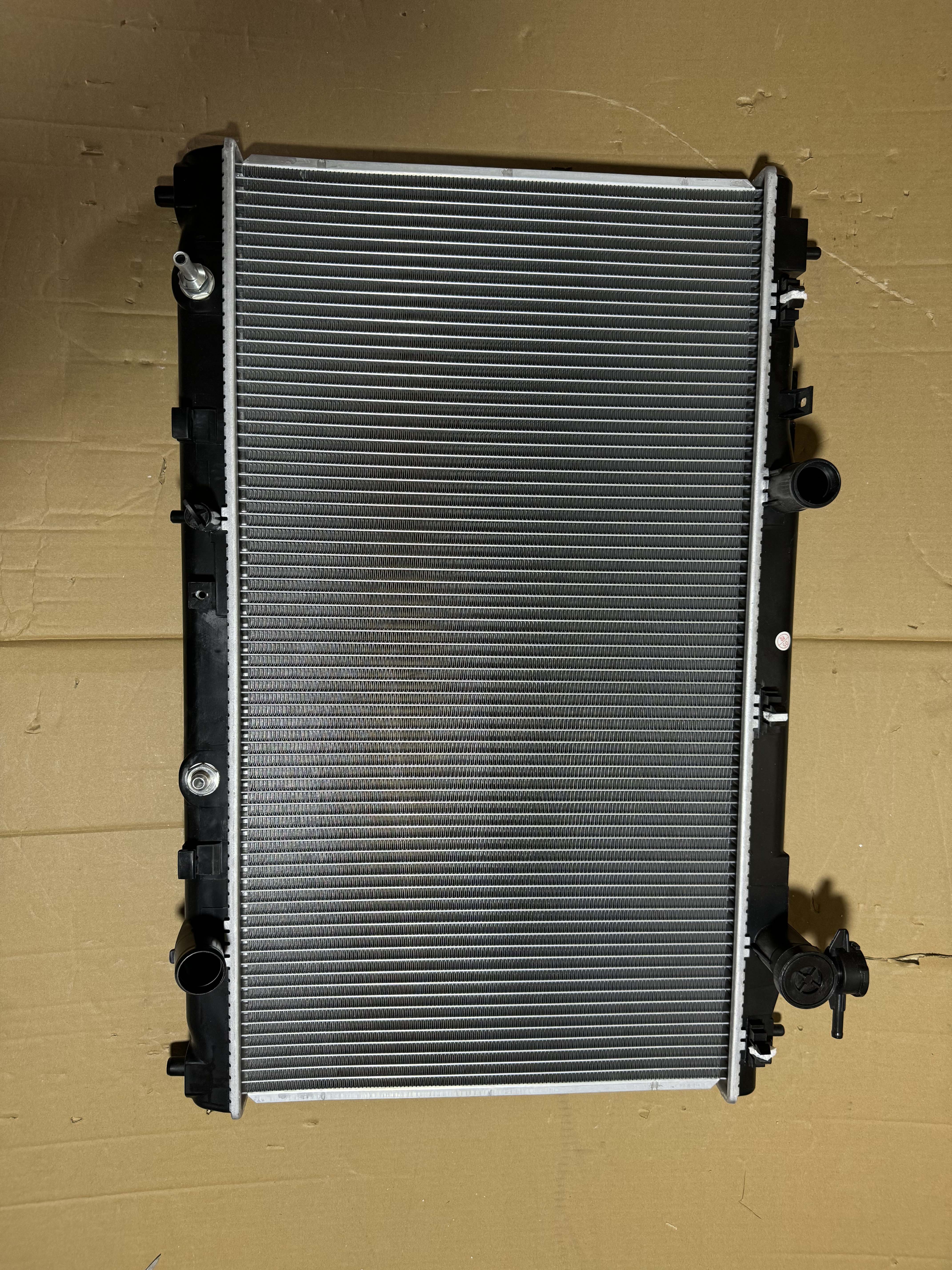 164000H290 164000H291 164000H370 Aluminum Radiator for TOYOTA CAMRY 2.0 2.4 2006-2011