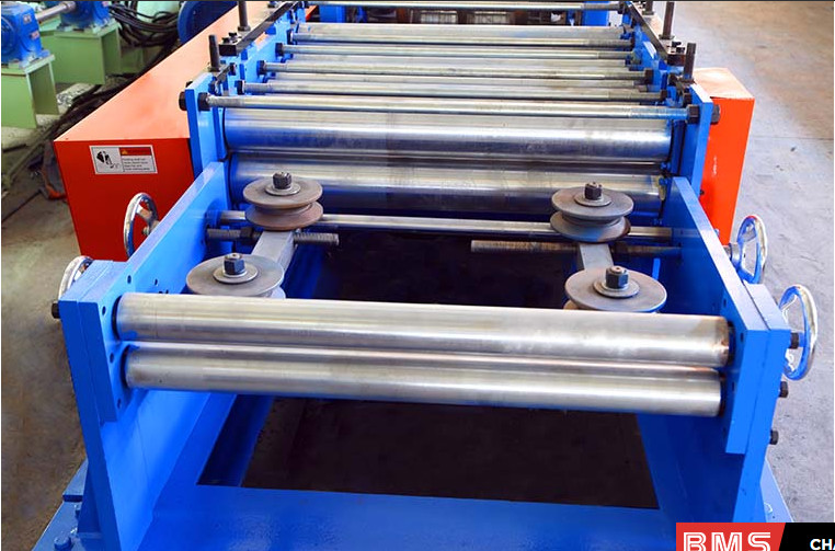 Thickness 0.8 2.0mm C Purlin Roll Former With Cr12 Cutter