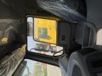 Used Howo Sinotruk 371 6x4 T7 Tractor Truck With Front Axle 7.5T 6 Cylinders