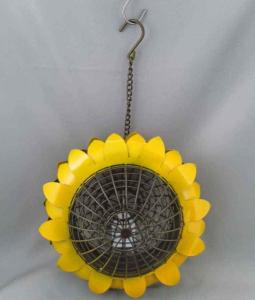 Quality Customized SGS Cast Iron Wall Mounted Metal Bird Feeder Beautiful Cute wholesale