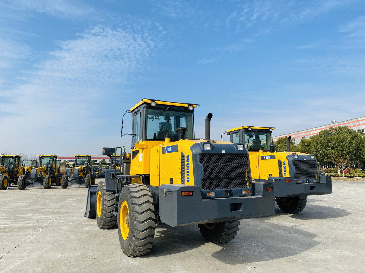 Reliable Front End Loader Vehicle For Industrial Applications