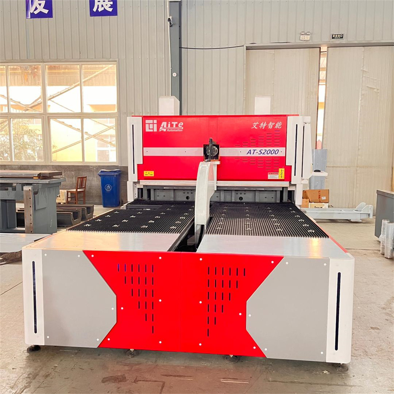 Intelligent CNC Sheet Metal Bender Press Brake Machine For Folding Aluminum Plate