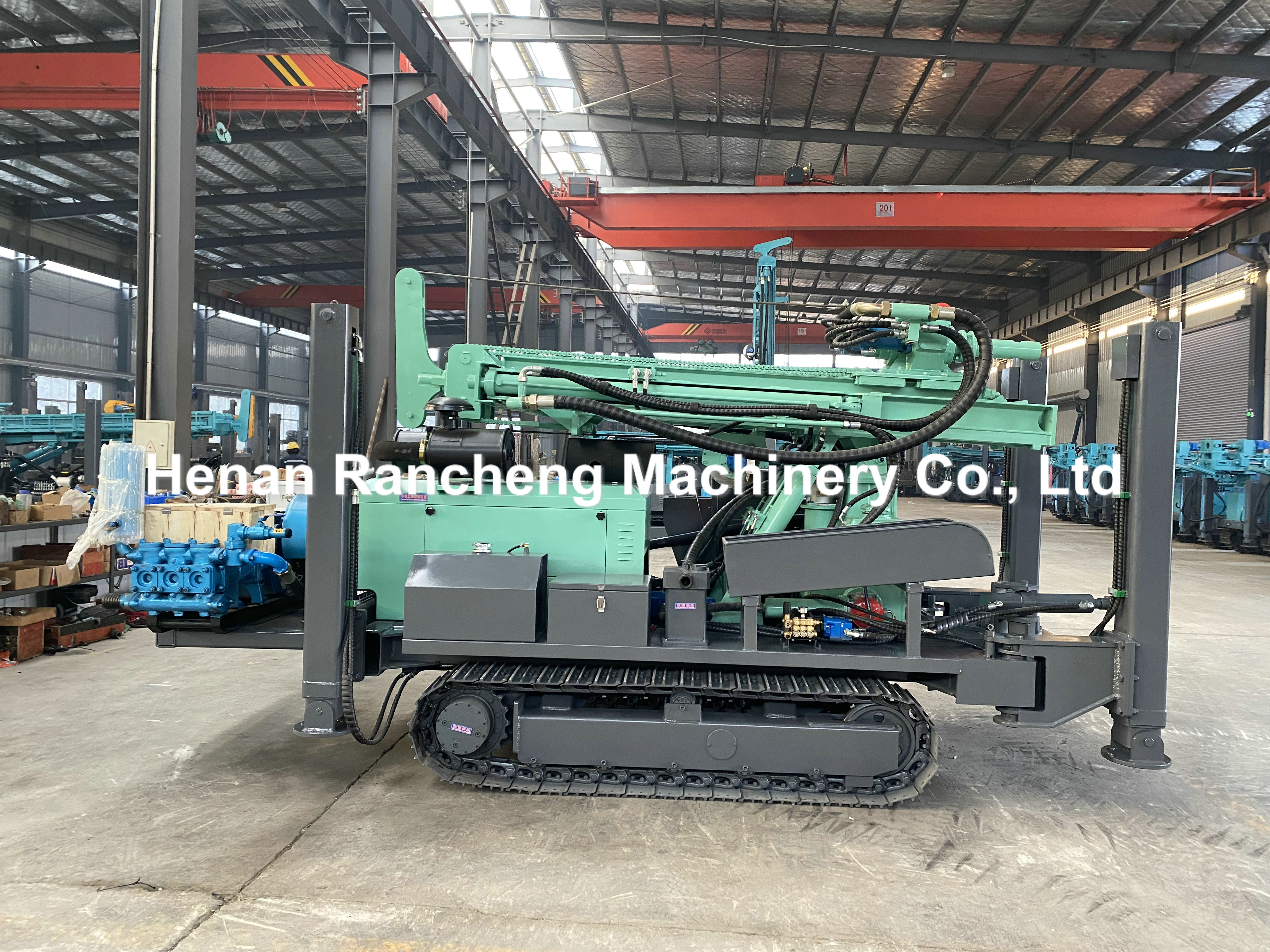 300m Deep Hydraulic Crawler Drilling Rig For 350mm Water Wells