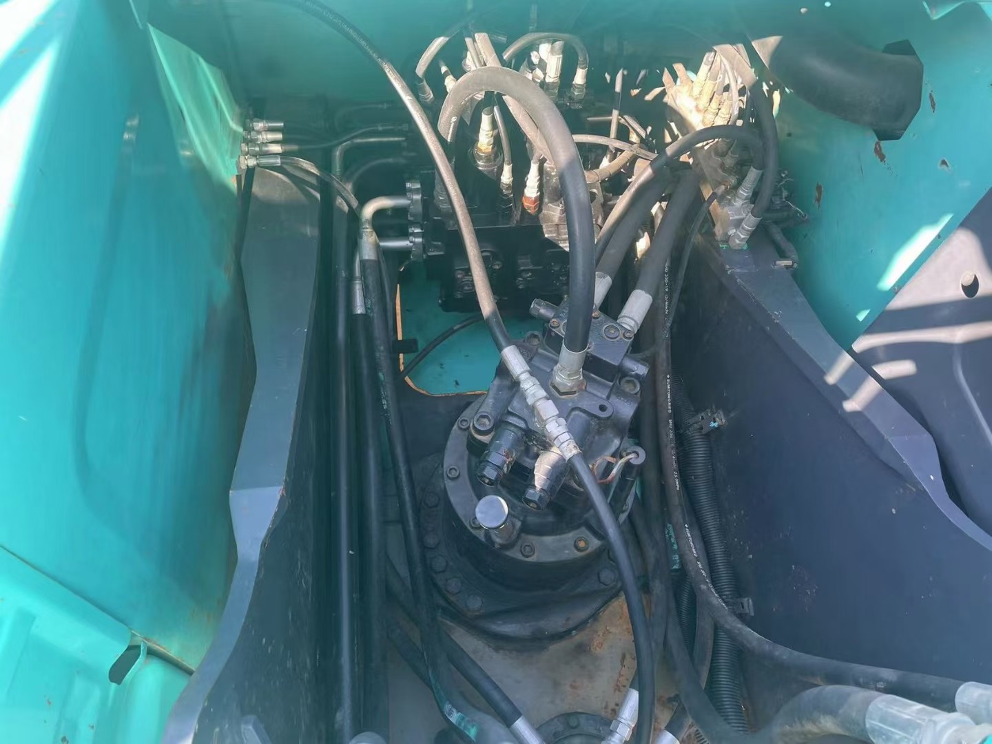 SK210 Second Hand Kobelco Excavators Digger 21T Tracked Equipment Machinery 118kw