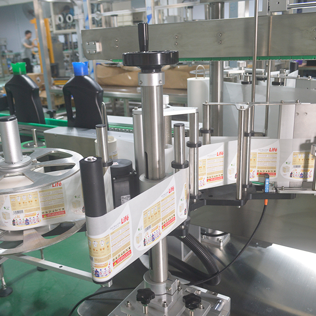 Guanhong Line Liquid Shampoo Filling and Sealing Machine with Labeling Accuracy ±1mm