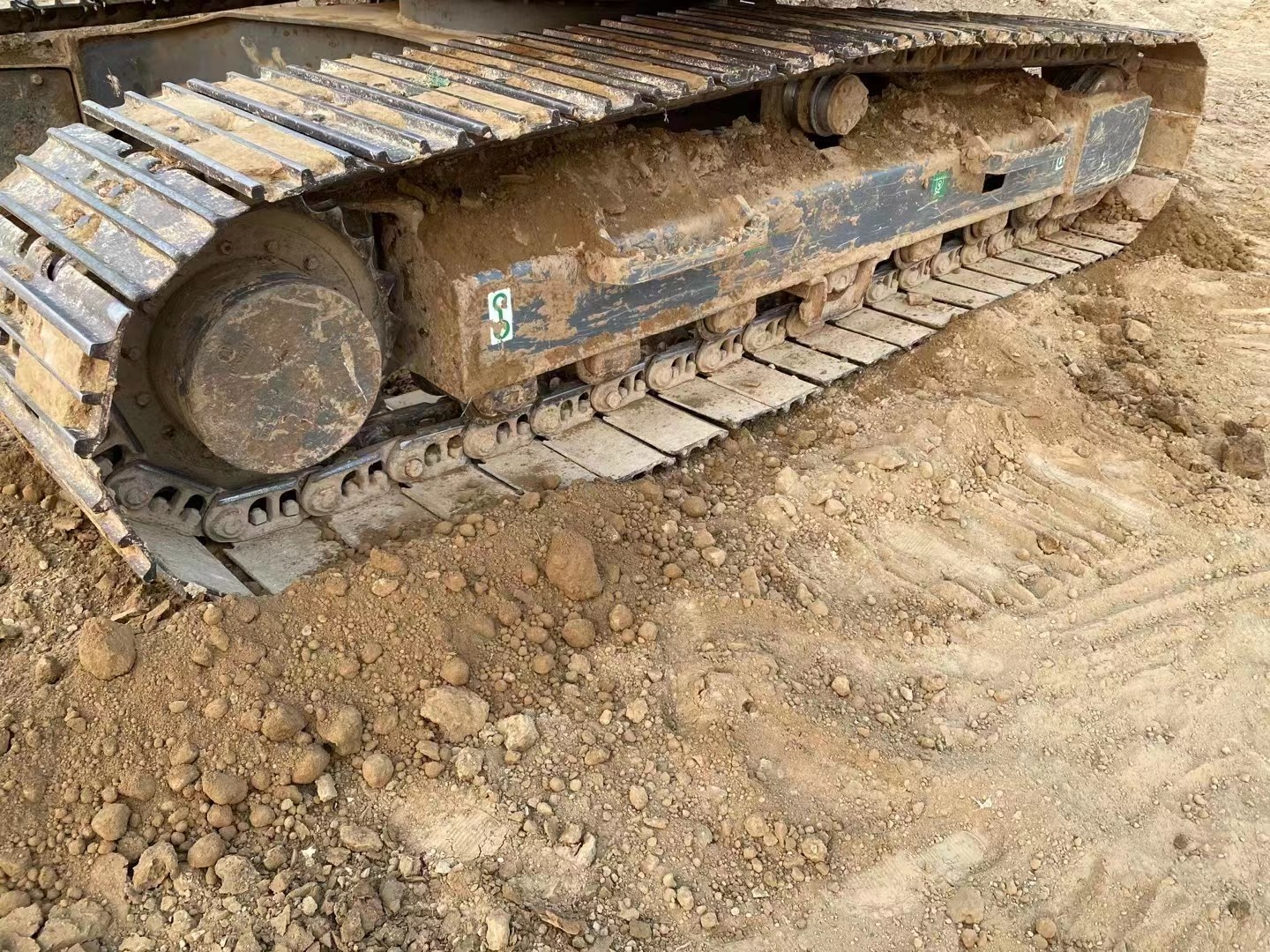 Sweden imported high quality Volvo EC140BL crawler excavator machine used almost new 100%ready