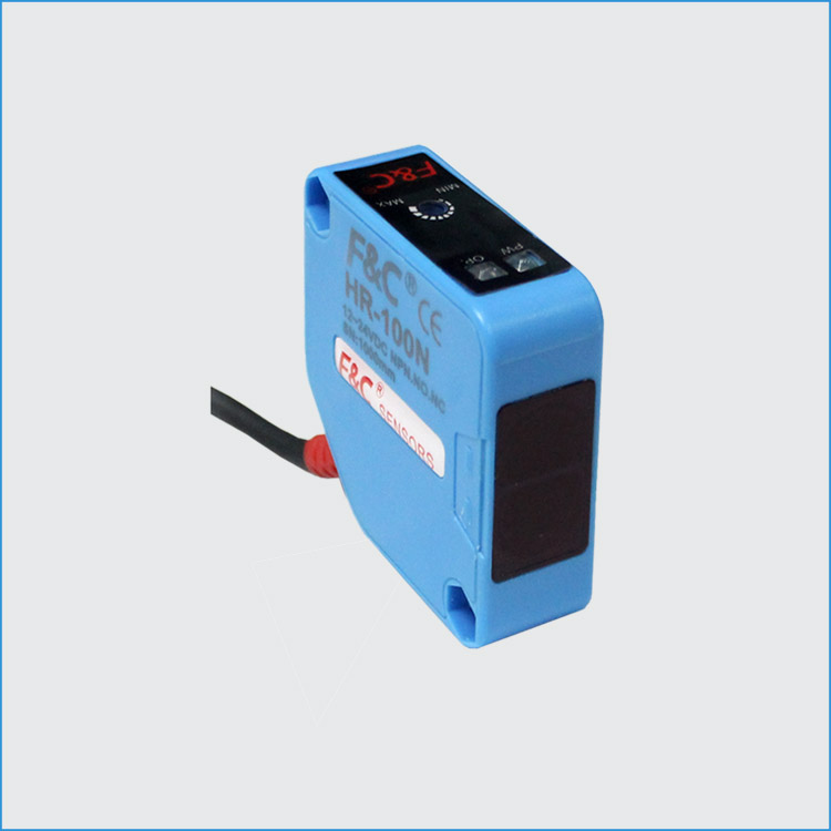 12Volt 4 Wire Reflective Photoelectric Sensors Switch PNP 1M Sensing Square Sensor