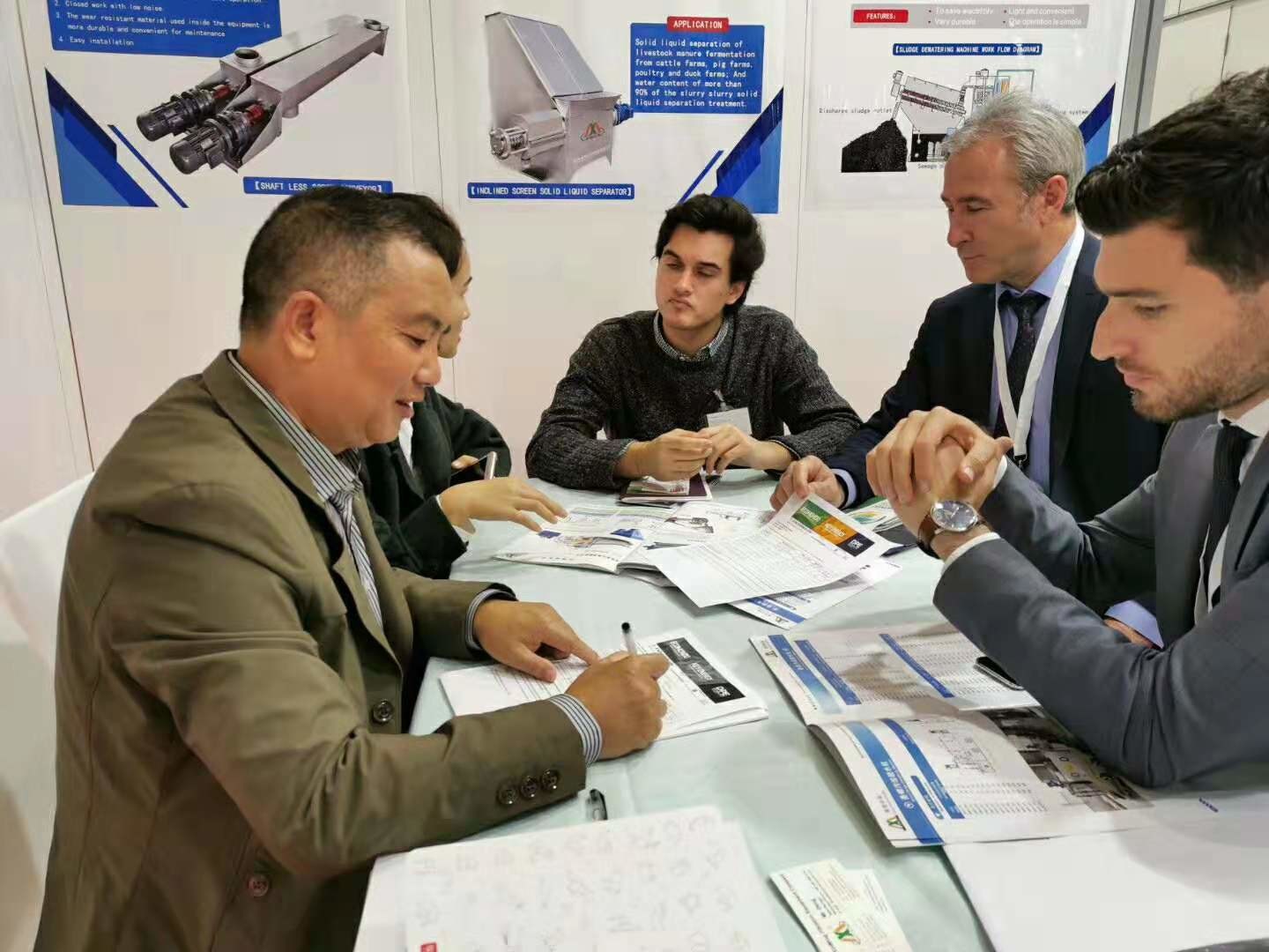Advanced R&D Technology Saving Energy and Protecting Environment Automatic Press Filter