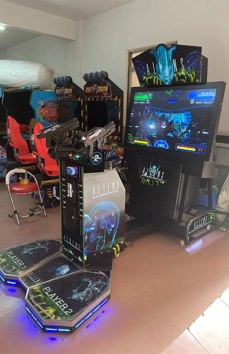 Aliens Extermination Arcade Shooting Game Machine With 55 Inch 2 Players Classic Video Game