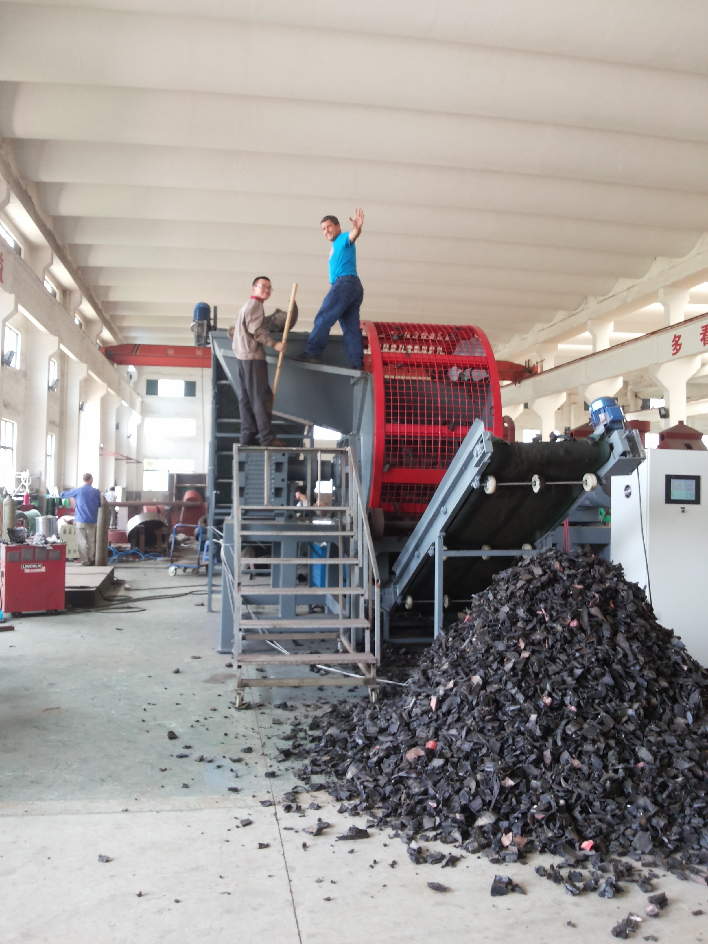 Tire Shredder Machine，Tire Shredder, Tire Crusher,Tire Shredding Machine- For Tire Recycling Plant Replaceable Blades
