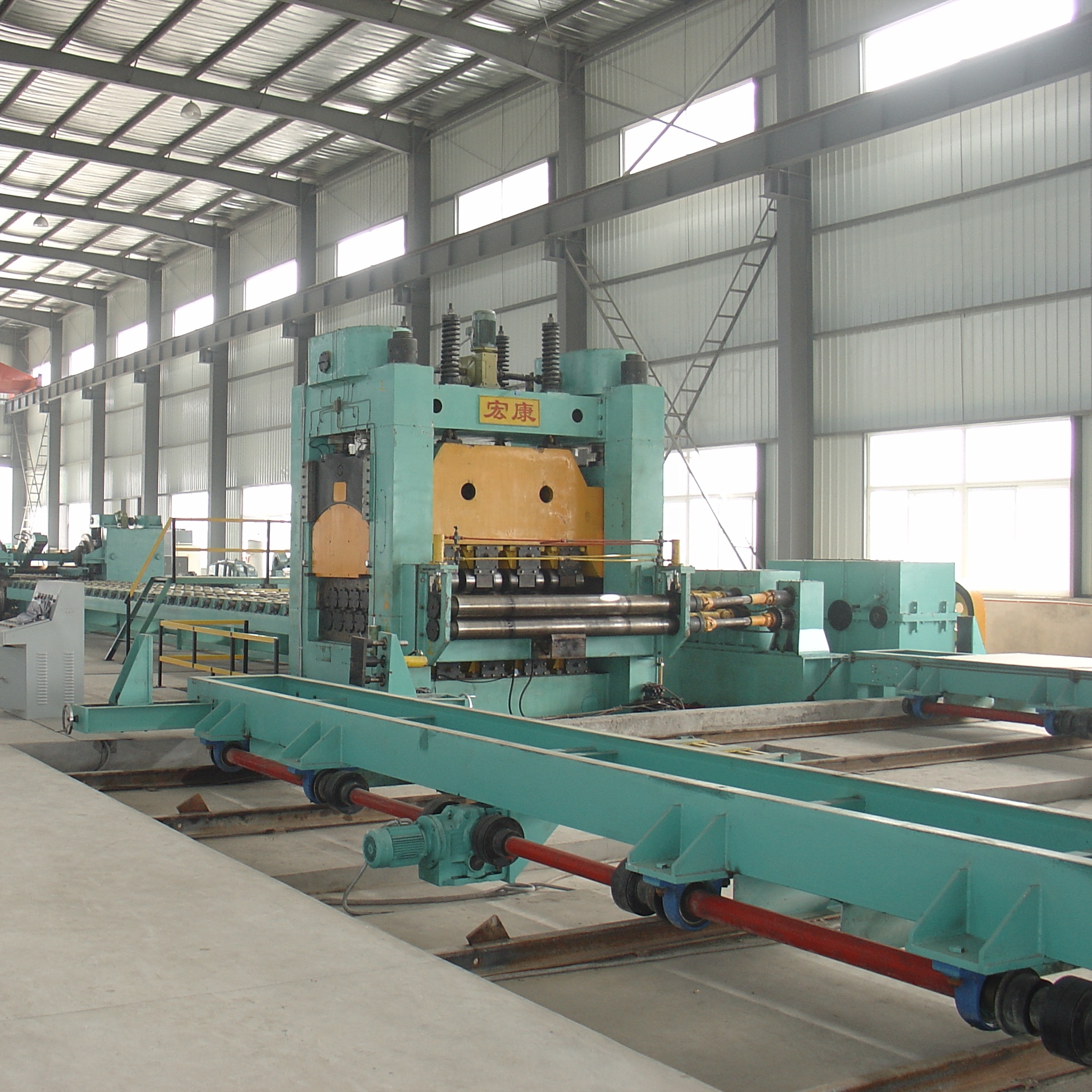 Sheet Metal Uncoiling And Leveling Shearing Line With Cutting Speed Of 0-30 M/Min