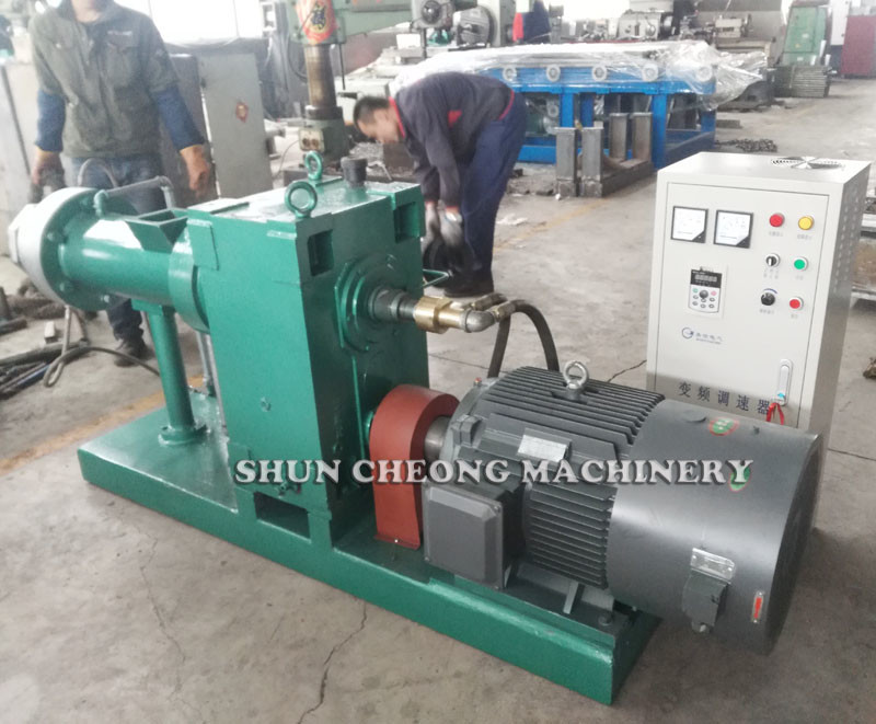CE 22kw Rubber Extruder Machine Hot Feed Extruder Equipment