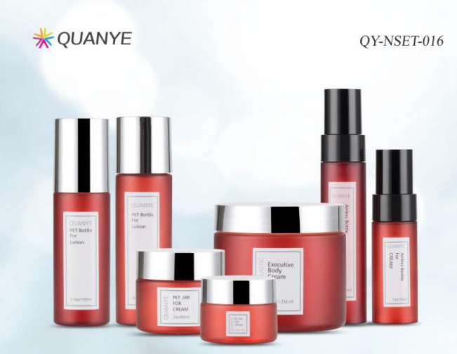 QUANYE Round Pet Plastic Cosmetic Bottles With Pump 30-150ml Washable