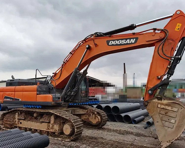 3.2m3 Bucket Doosan 520 Excavator DX520 DX520LC-9C Secondhand Digger