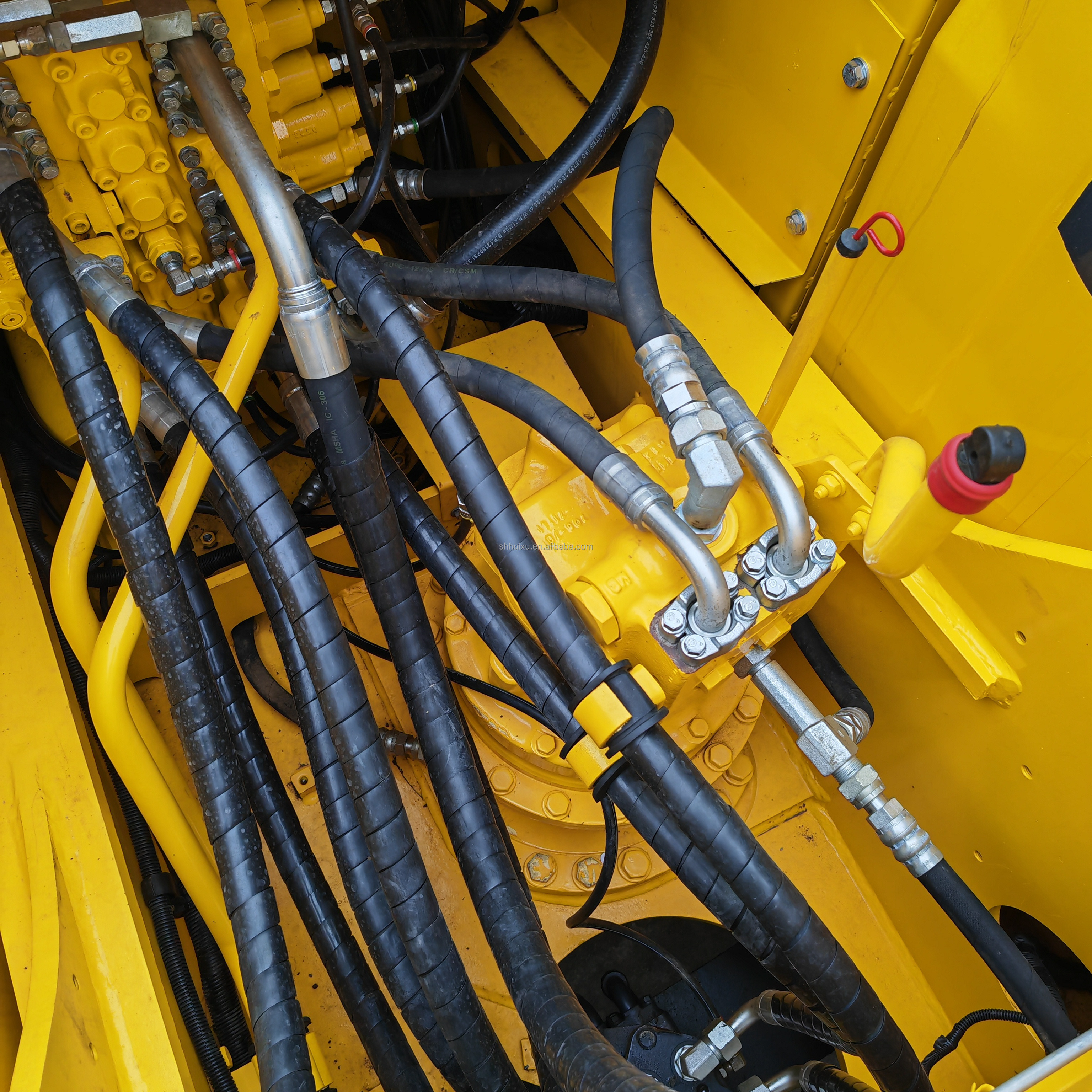 used crawler excavator with high power komatsu pc200/second hand komatsu pc200