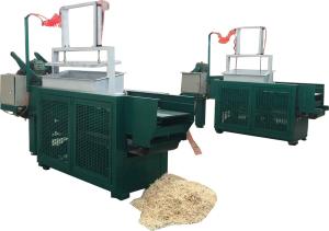 Quality Automatic wood shaving machine for animal bedding / Hydraulic Vertical Metering Baler for sale wholesale