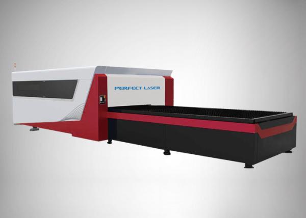 Full Enclosed Fiber Laser Cutting Machine / Professional Laser Metal Cutting