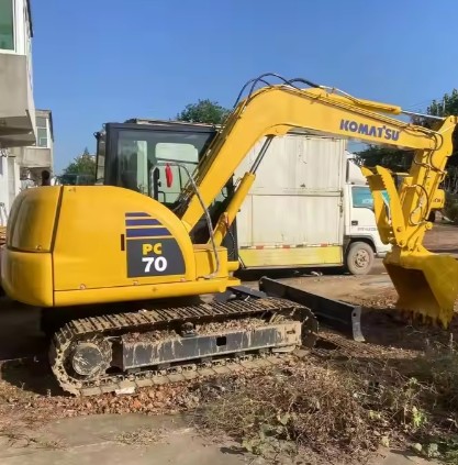 Used Crawler Excavator Multi Function Japan Komatsu 70 7 Tons Digger Excellent Performance Komatsu Pc 70