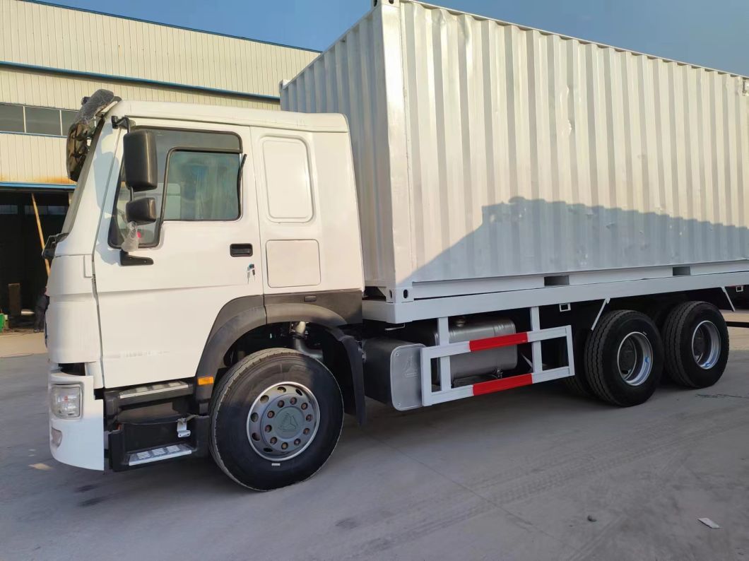 Sinotruck HOWO White 6*4 Box Truck Secondhand Truck 10tires