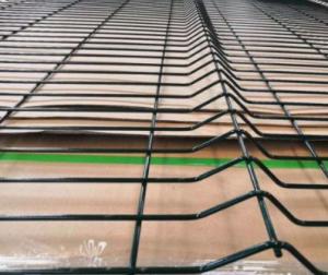 China Welded Curved Custom 3d Wire Mesh Fence 5 Foot on sale