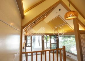 Quality Anti Moisture Prefab Treehouse Homes Low Conductivity Flexible Room Separation wholesale