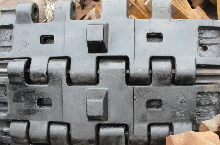7150 track shoe