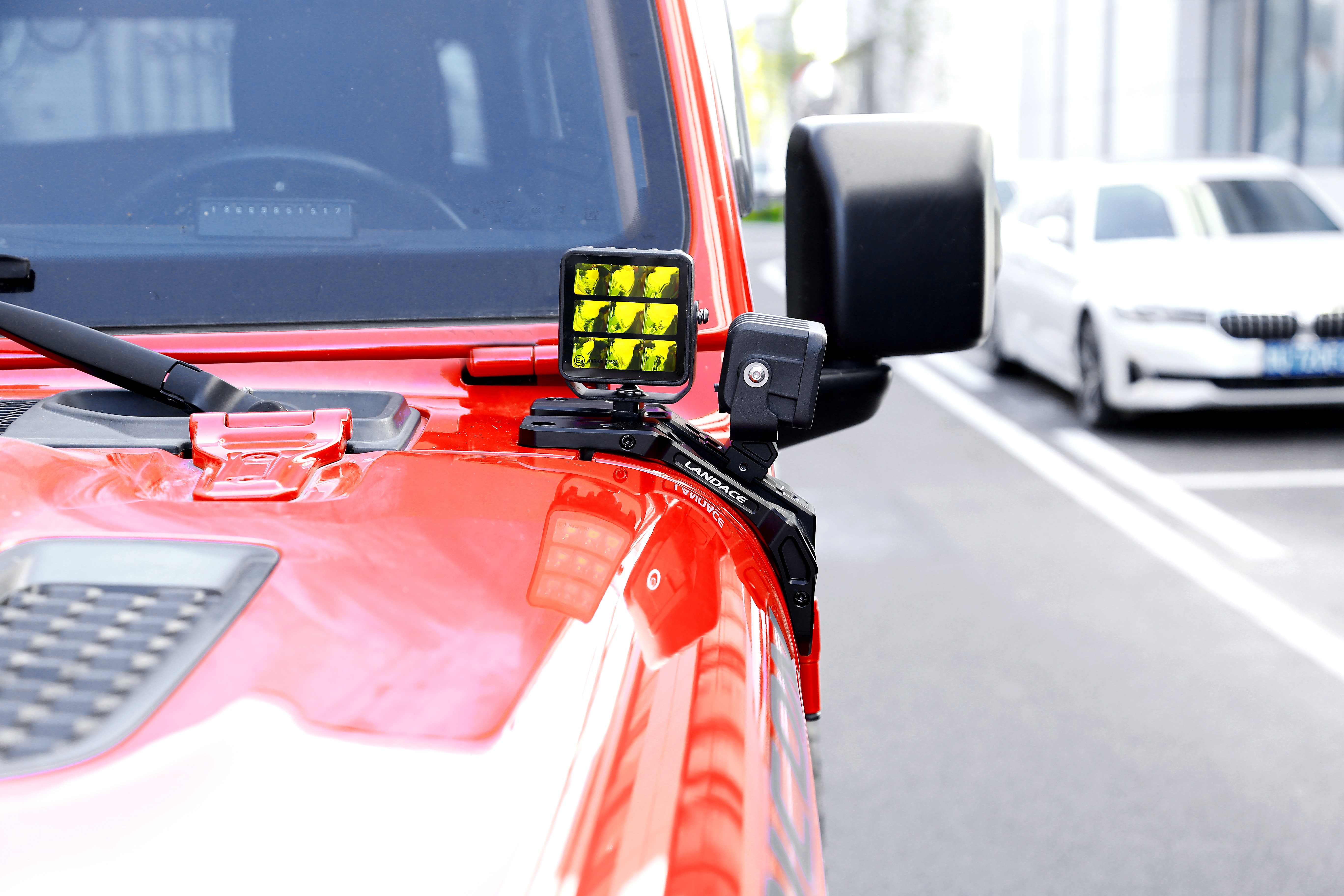 OEM Accepted High- Aluminum Alloy LED Driving Light Bracket A Pillar Mount for Jeep JL