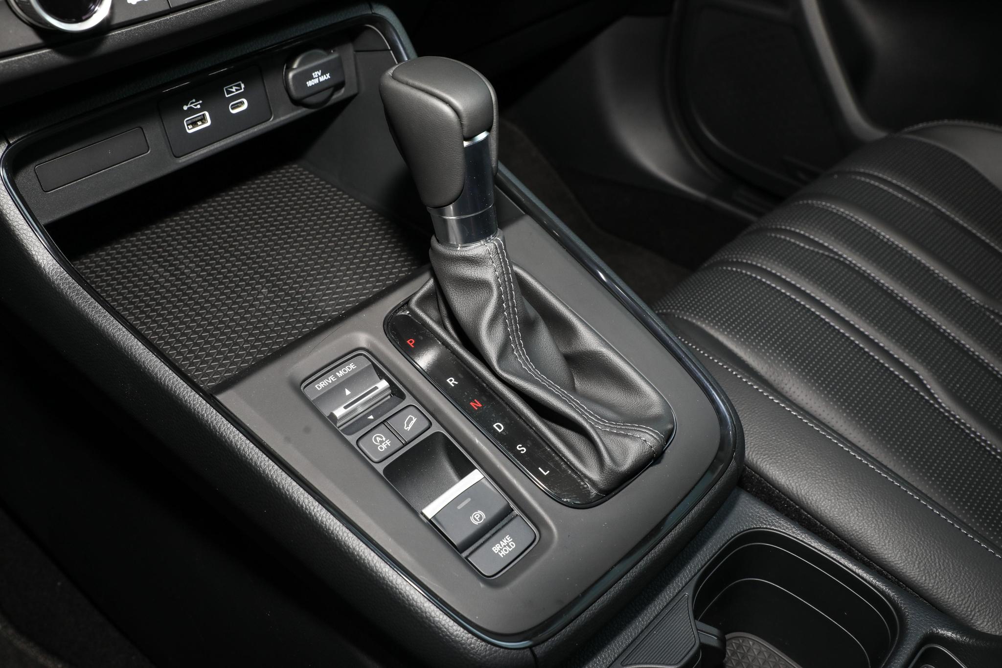 2024 Compact 5 Door 5 Seats Gasoline Hybrid Car with Real-Time-4Wd and Maximum Engine Torque of 243 Energy Type Gasoline