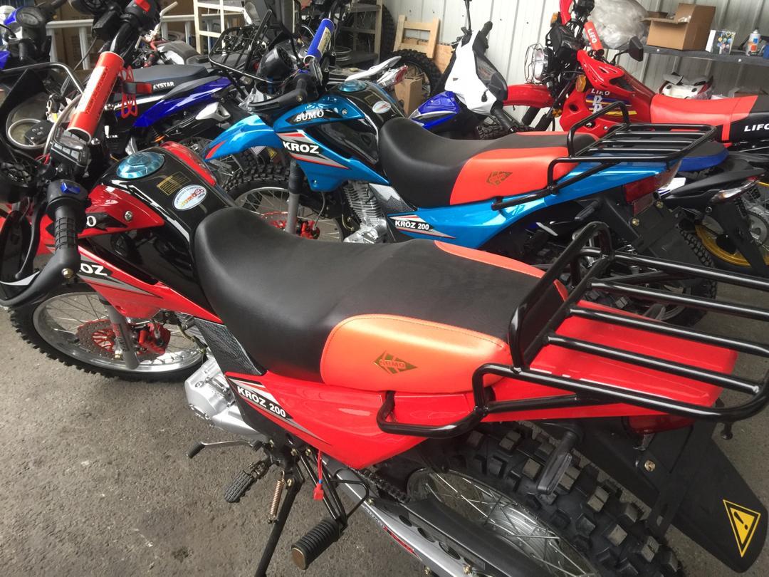 150cc 200cc 4 stroke Chinese electric motor bike street motocicleta de gas 200a sumo de la motocicleta 250cc china mot