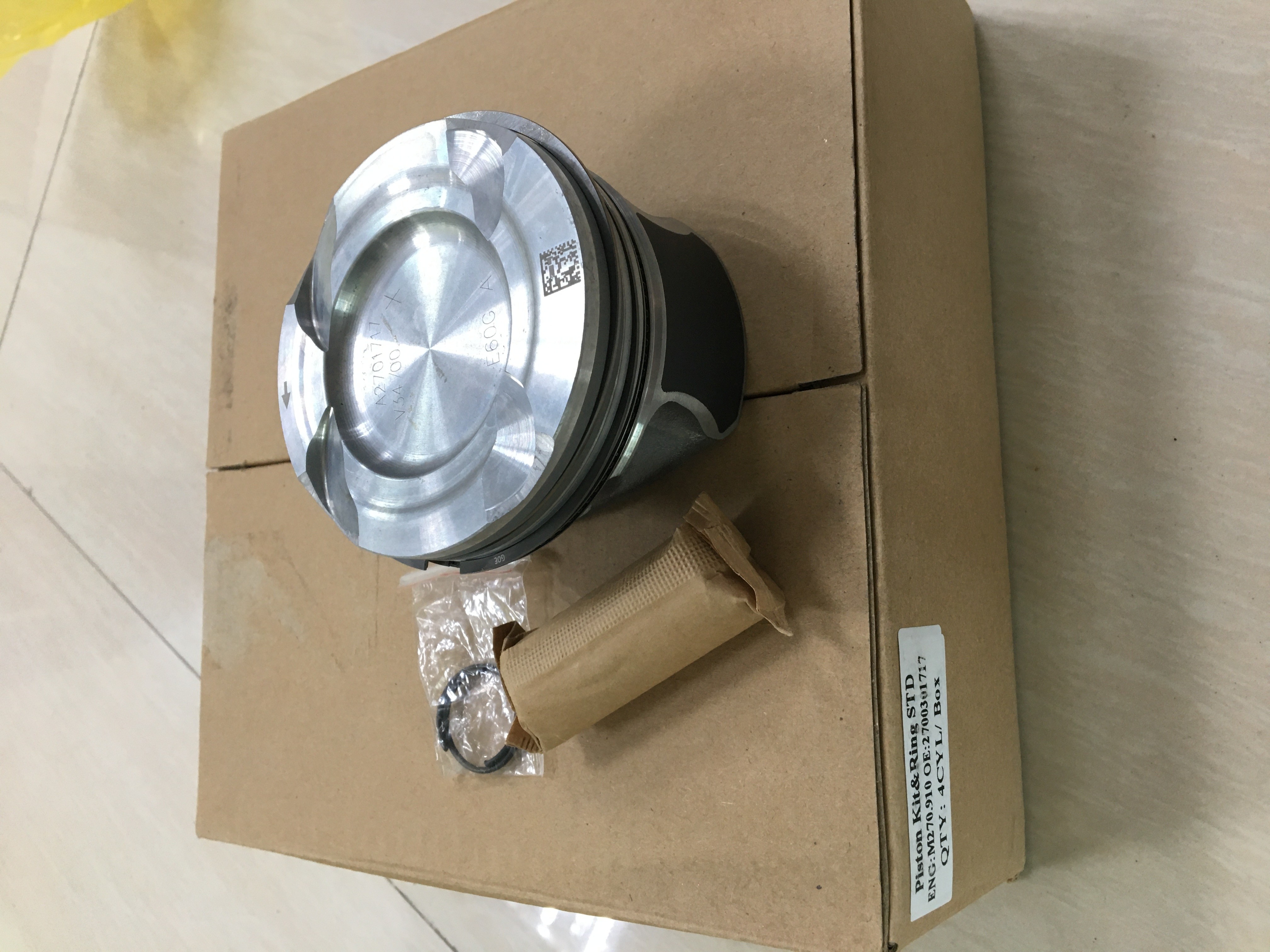 ISO Approved 2700301717 Mercedes Benz Piston And Ring Set