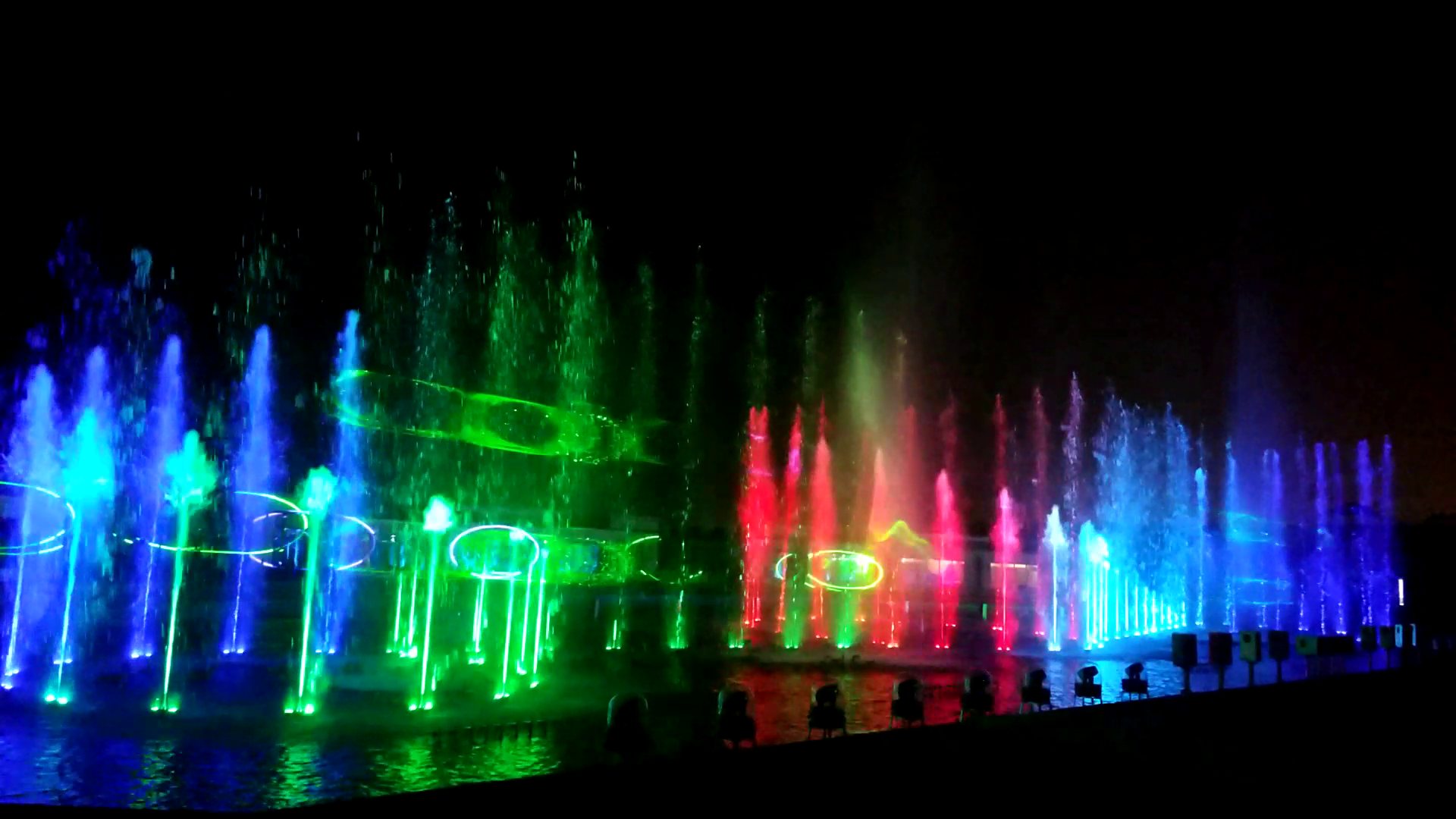 Large Lake Water Floating Fountain With Dancing Speakers Colorful Water Lamps