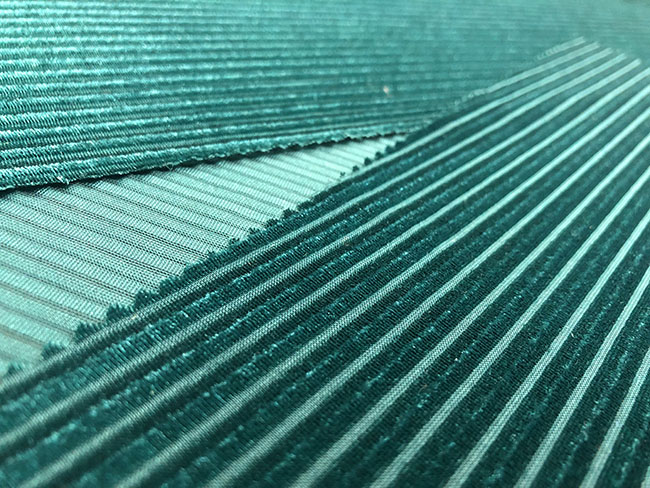 200GSM 93% Polyester Soft Corduroy Fabric / Dress Dark Green Corduroy Upholstery Fabric