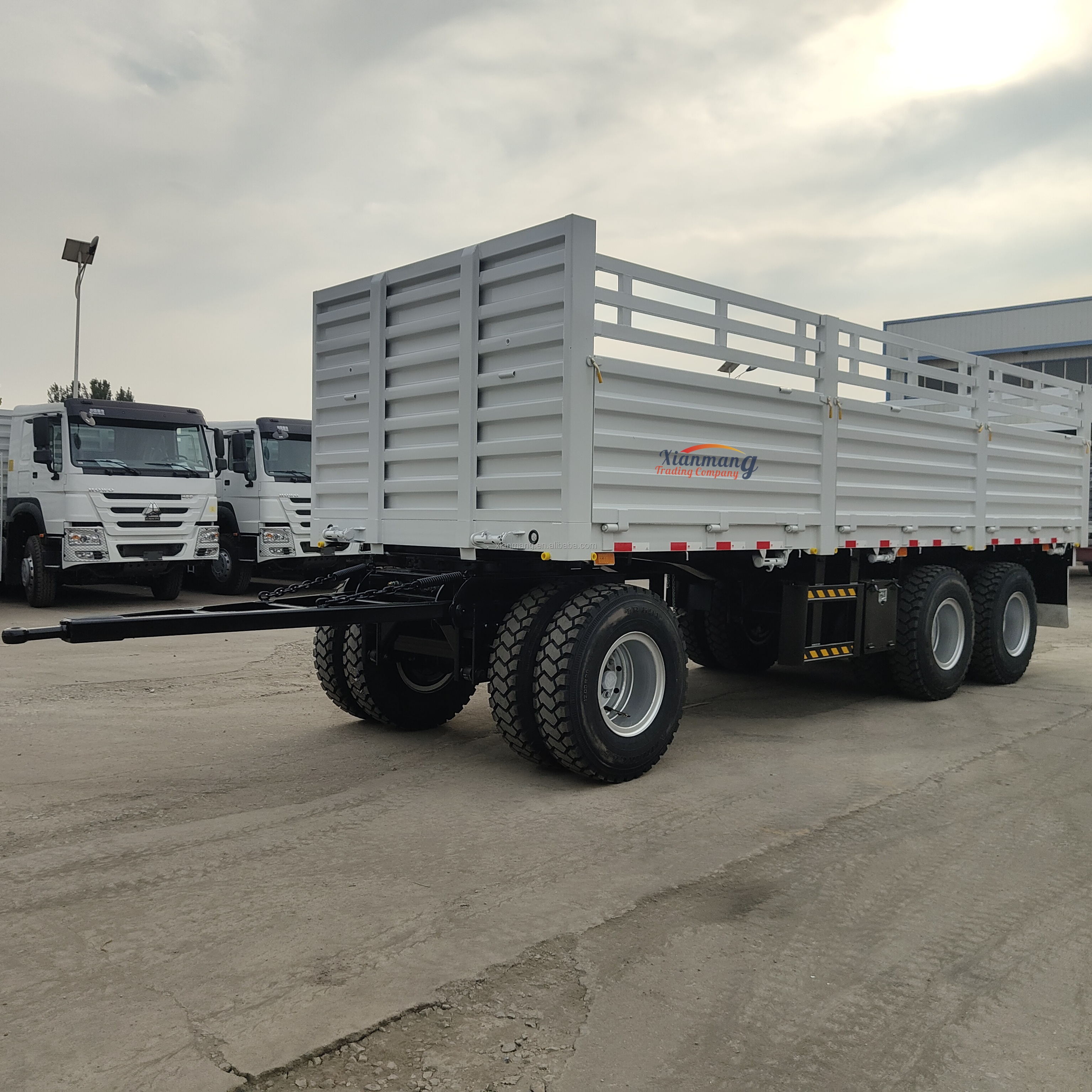 371hp Diesel Howo Cargo Truck , Sinotruk 6*4 10 Wheelers Used Cargo Truck