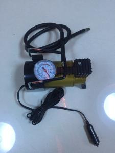 Quality Silver And Yellow Car Tyre Pressure Pump , Heavy Duty Power 12 Volt Air Compressor wholesale