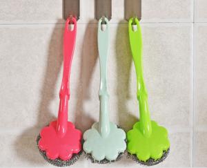 Quality PP Material Handle Stainless Steel Scrubbers , Flower Shape Steel Scrubbing Pads wholesale