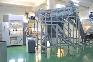 Quality Automatic PET Blow Molding Machine High Efficiency And Easy Operation wholesale