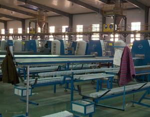 Quality Tube Chain Conveyor Automatic Conveying System Extruder Feeding Machine wholesale