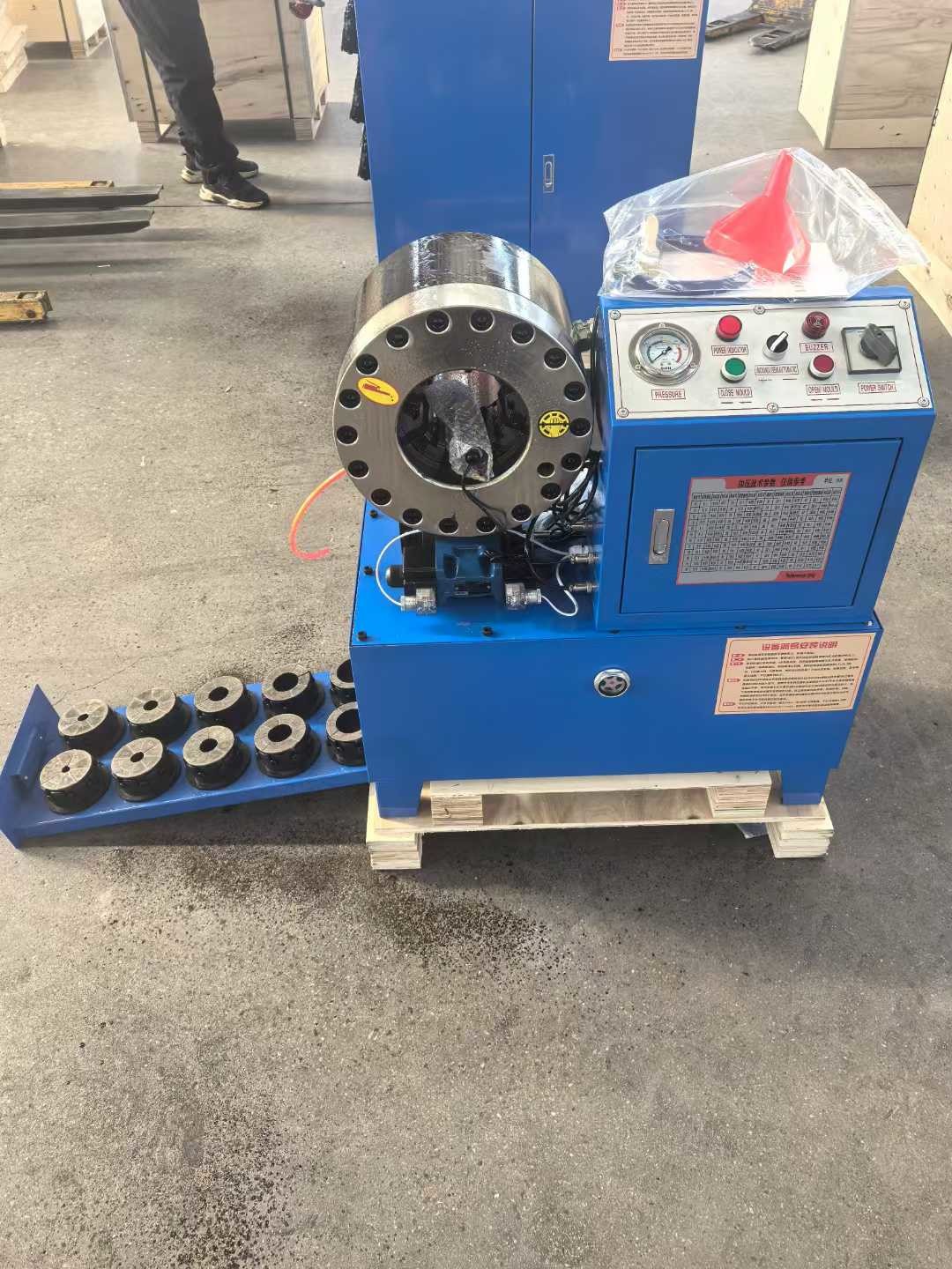 PLC Control System 2 Inch 10 Dies DX68 Hose Crimping Machine Hose Crimper