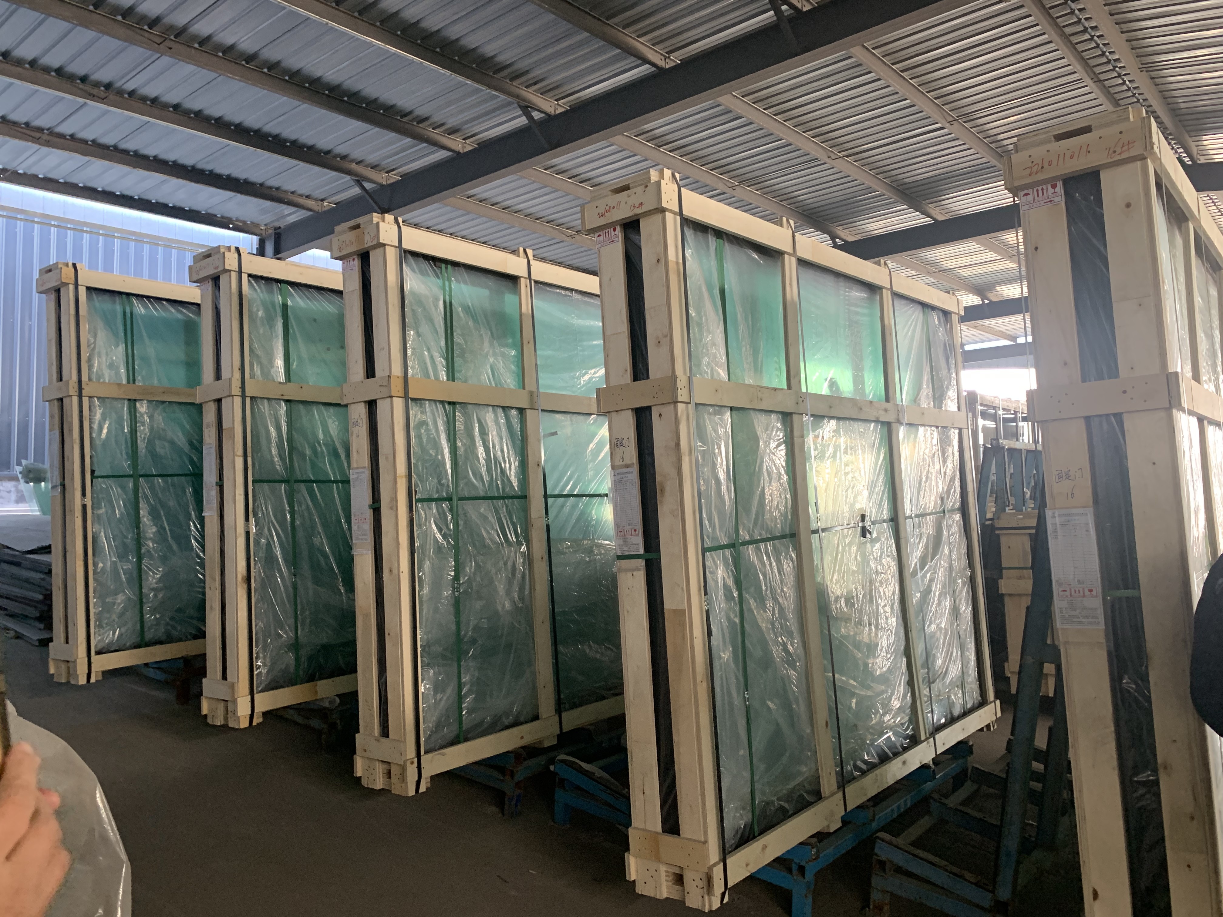 glazed glass curtain wall black