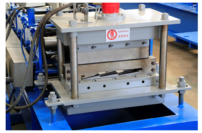 18m/min Thickness 0.5mm Botless Roof Panel Machine