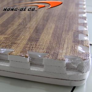Quality Non toxic 3/8&quot; Dark Oak Wood Grain Interlocking Floor Mats wholesale