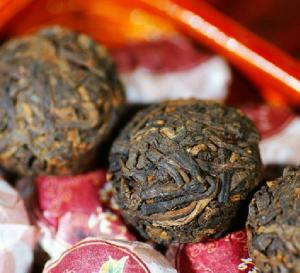 Quality Organic Pu Erh Mini Tuo Cha , Cooked Yunnan Puer Tea Cake With Powerful Flavor wholesale
