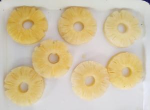 Quality delicious 567g Canned Pineapple Rings In Light Syrup wholesale