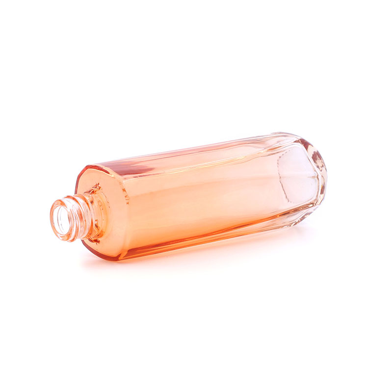 Luxury 120ml Lotion Glass Bottles Cosmetic Packaging With Pump Sprayer