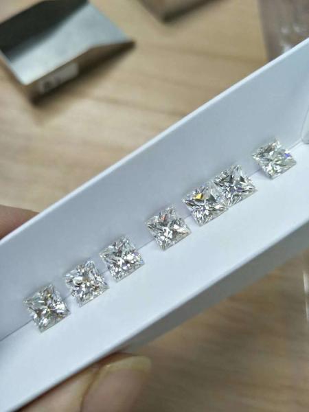 High quality Moissanite DEF color 8mm3.0cts VVS clarity princess cut for