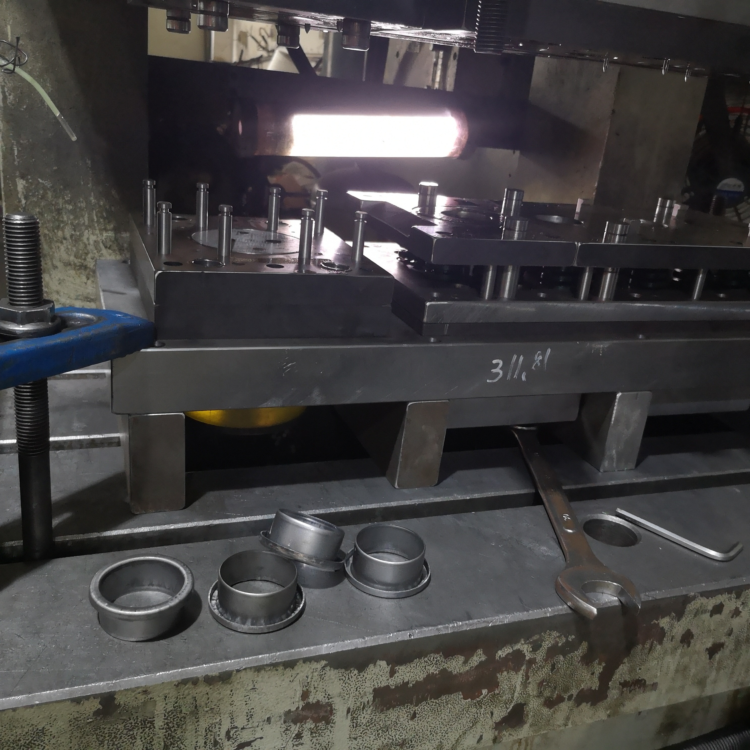 Custom Deep Drawing Metal Parts | Sheet Metal Forming Components for Industrial & Automotive Use | Precision Hardware Manufacturing