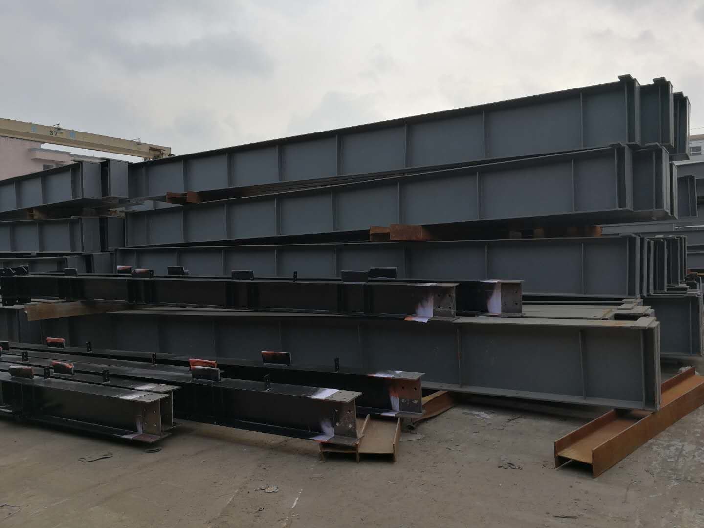 Light Paint Garage Metal Building Frame BS AWS Standard 50 Years Long Life