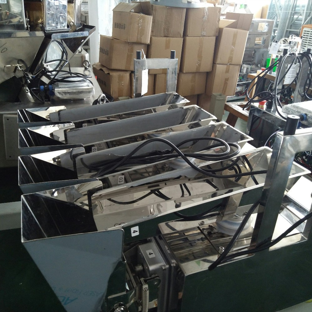 316SS 304SS 4 Head Flour Grain Bean Packaging Machine For Small Business